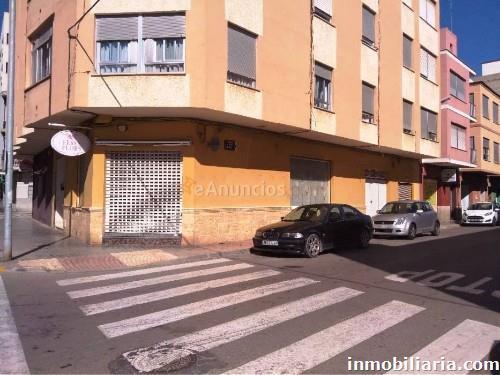 Local Amplia fachada de 20m