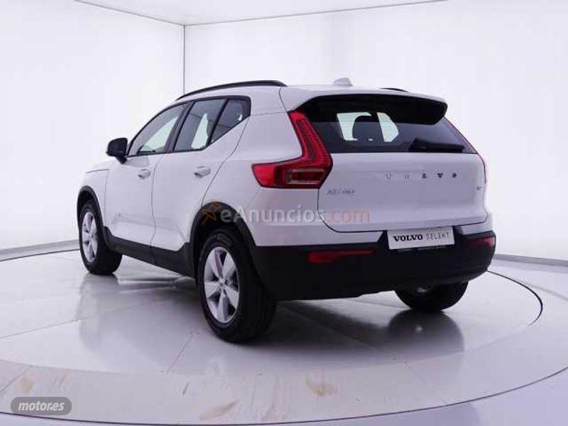 Volvo XC40 XC40 T2 Momentum Core Automatico de 2021 con 10 Km por 31.900 EUR. en Zaragoza
