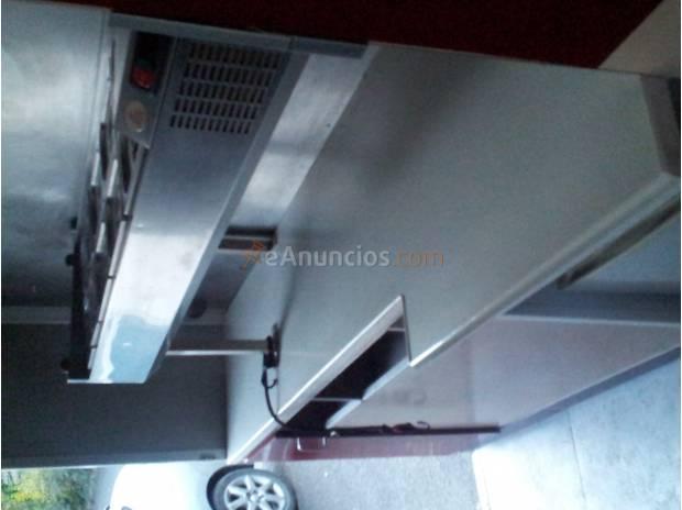 Camión pizzería con horno de leña (marca EFREM PIZZAIOL