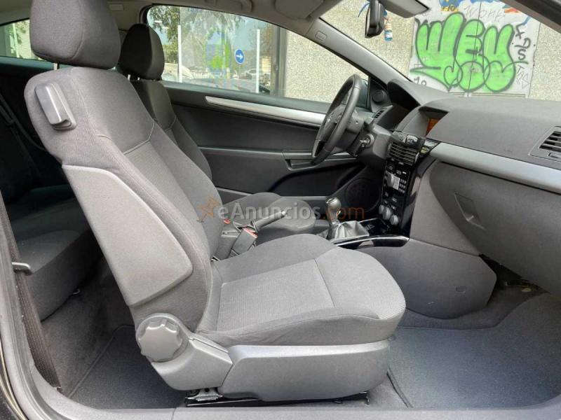 Opel Astra GTC 111 Aniversario 