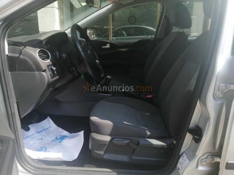 Ford Focus  1.6 TREND 