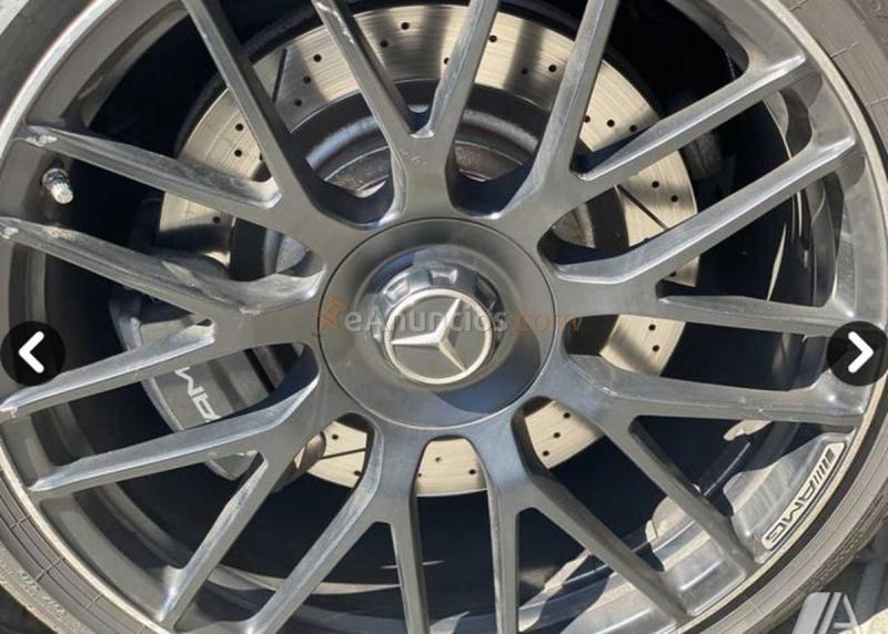 Mercedes AMG-GT  COUPÉ 462 