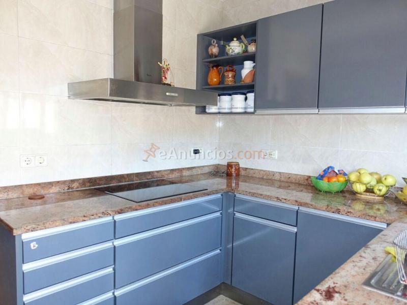 Adosada en Venta en Escala, L Girona