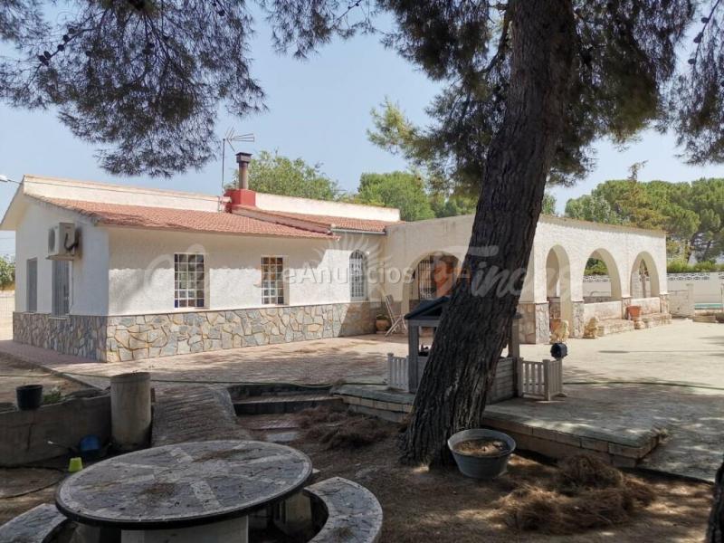 Casa-Chalet en Venta en Villena Alicante