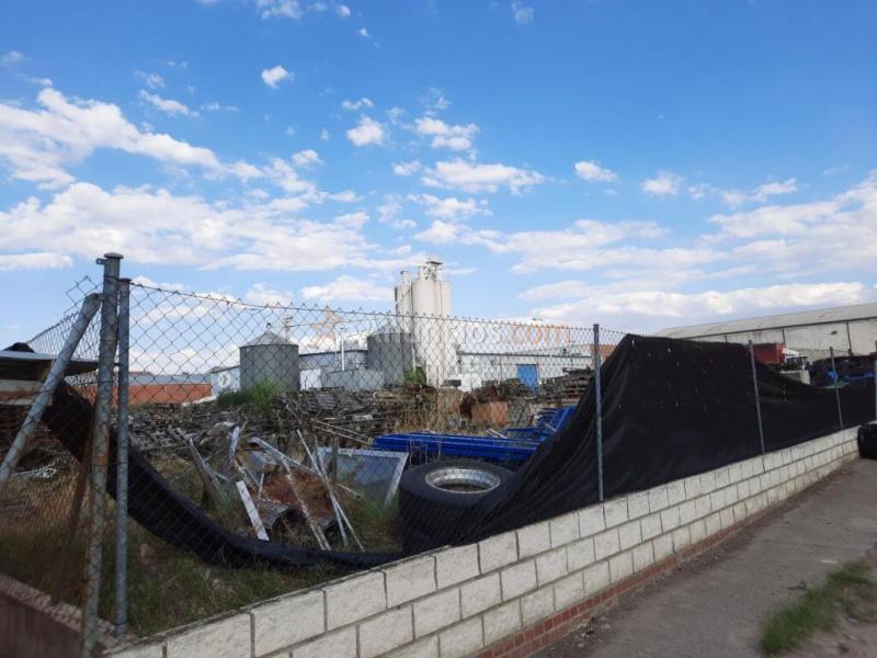 PARCELA EN POLIGONO INDUSTRIAL