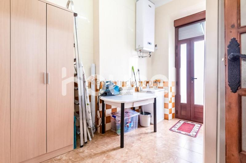 Casa en venta de 1000 m en Calle Vicente Orti Peralta, 23780 Lopera, Jaén.