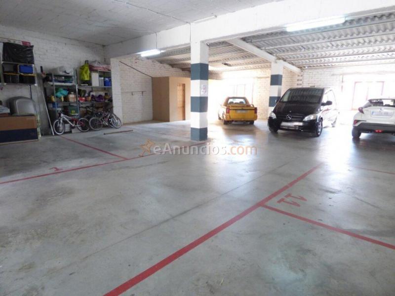 GARAJE EN VENTA CON PLAZAS DE PÁRKING Y TRASTEROS EN VENTA EN NAVARCLES