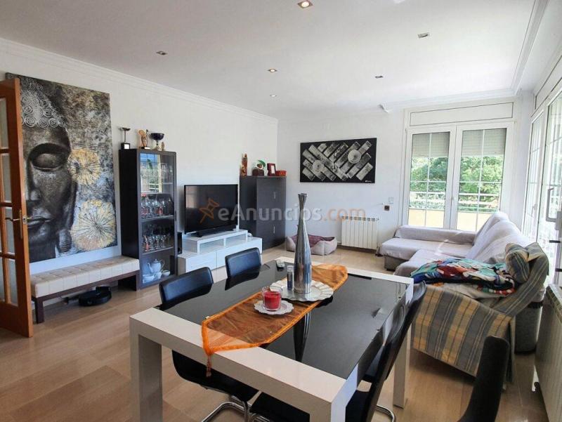 PISO CON GRAN TERRAZA, AMPLIO GARAJE Y LOCAL EN SANT VICEN DE CASTELLET.