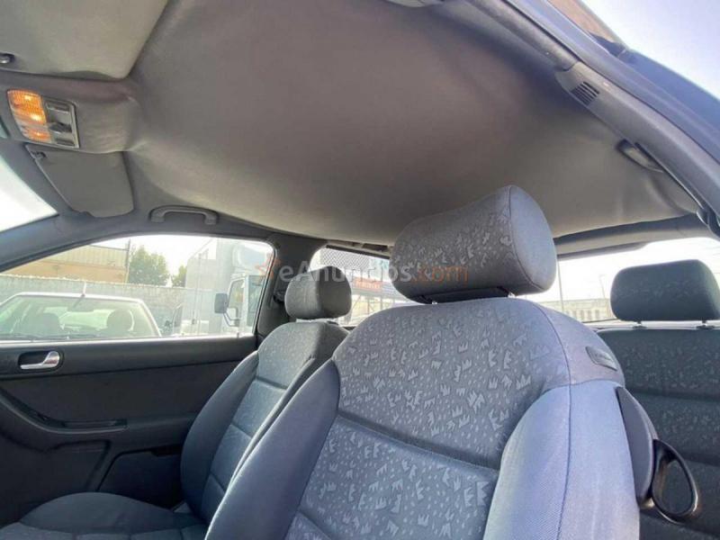 Audi A3 1.8  5V  125 CV POSIBILIDAD DE GARANTIA