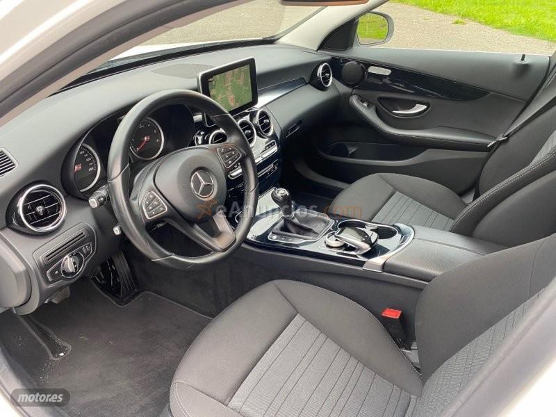 Mercedes Clase C C 220 ESTATE de 2015 con 132.000 Km por 18.500 EUR. en Asturias