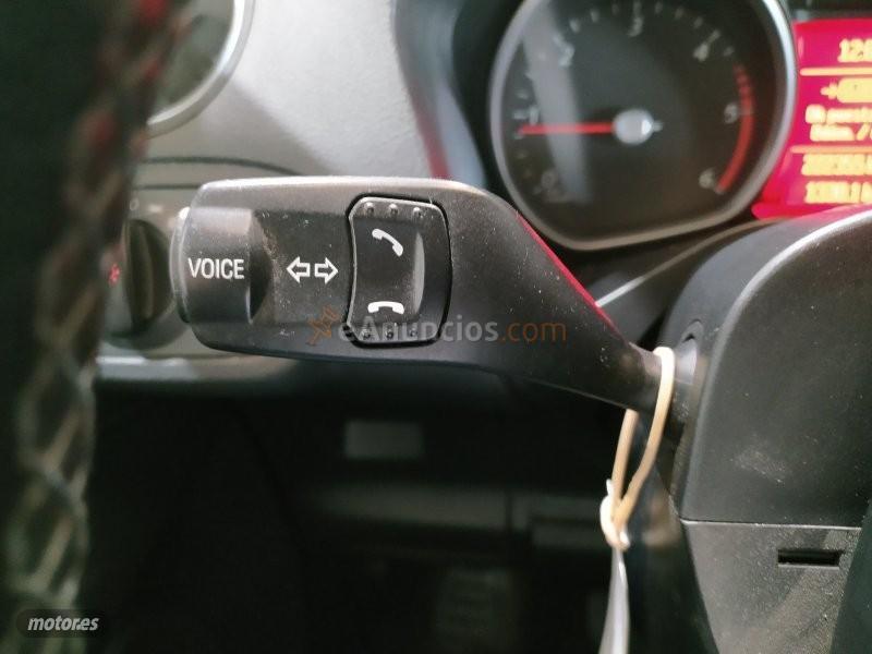 Ford S-Max Titanium 2.0TDCi 140CV de 2006 con 222.000 Km por 5.900 EUR. en Zaragoza