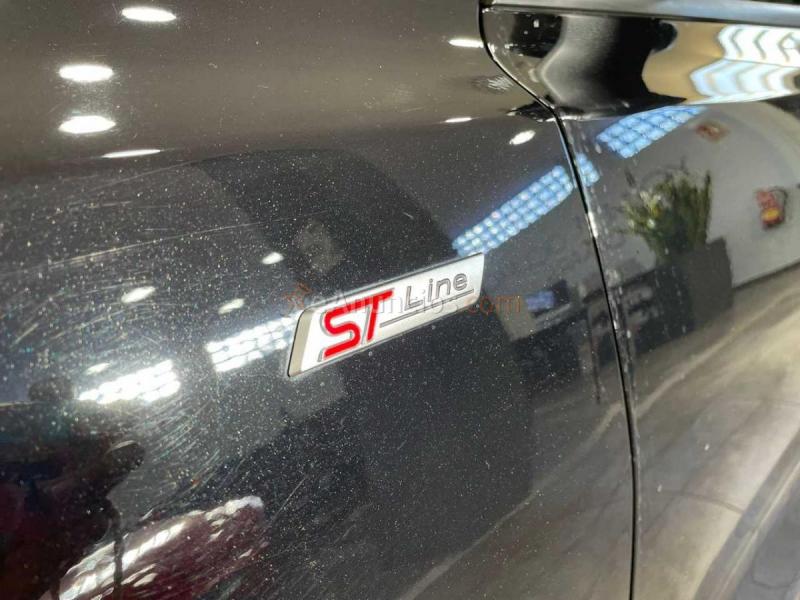 Ford Focus ST-line 125cv  FULL EQUIPE 