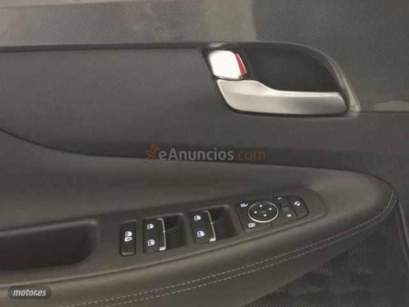 Hyundai Santa Fe Santa Fe 2.2CRDi Tecno 7pl 2WD 8DCT de 2021 con 16.700 Km por 44.690 EUR. en Jaen
