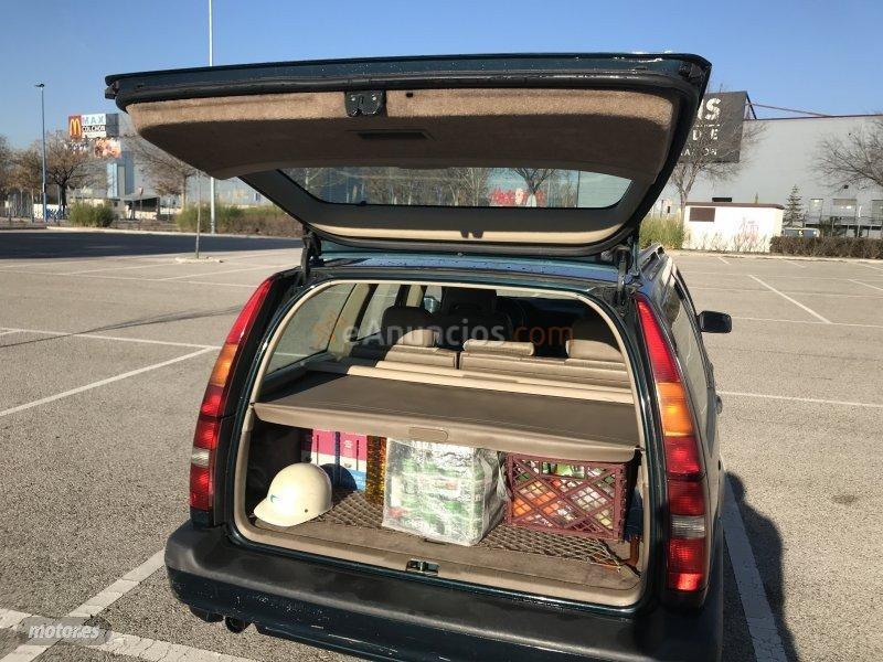 Volvo 850 GLT SW de 1994 con 118.000 Km por 4.000 EUR. en Madrid