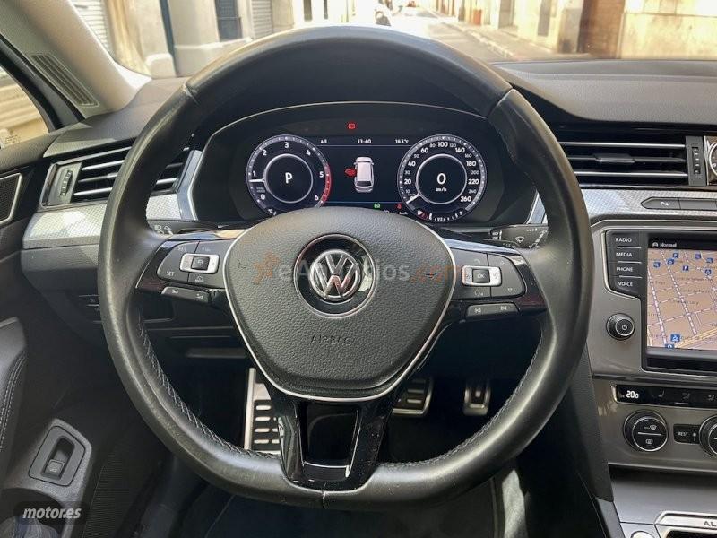 Volkswagen Passat VARIANT ALLTRACK 2.0 TDI 190CV 4MOTION DSG de 2017 con 63.339 Km por 28.985 EUR. en Barcelona