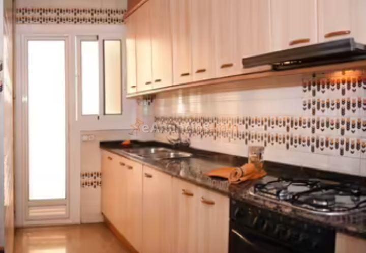 Se alquila piso complento para entra vivi