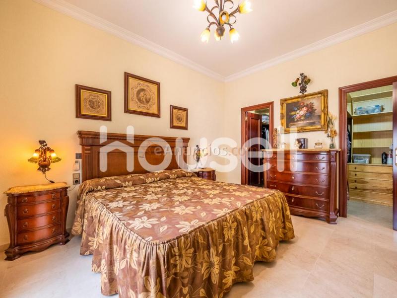 Casa en venta de 430m en Calle Málaga, 41200 Alcalá del Río (Sevilla)