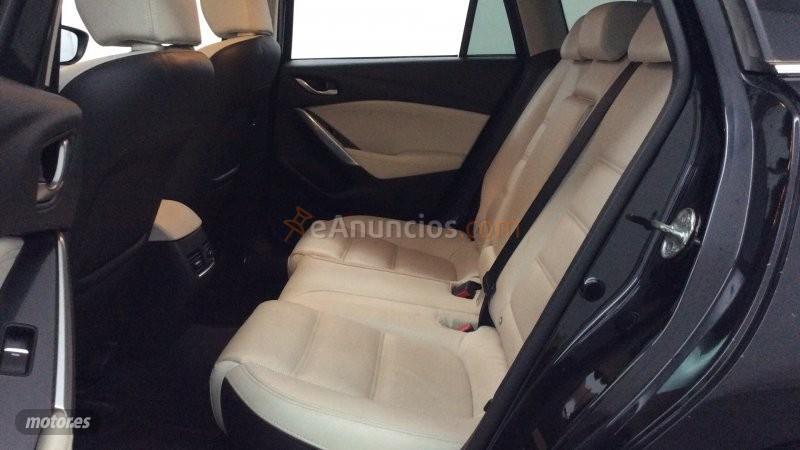 Mazda Mazda5 W. 2.2DE LUX.+PREM.BLACK+TRAVEL+SR(NAVI)AUT. 129KW de 2016 con 221.398 Km por 13.000 EUR. en Madrid