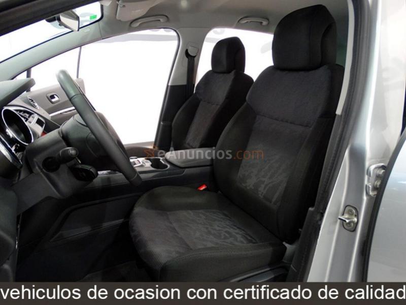 Peugeot 3008 1.6 HDI Premium 