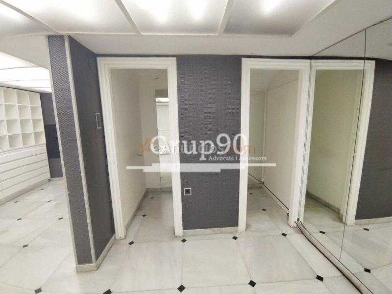 OPORTUNIDAD PARA TU NEGOCIO  LOCAL EN EL EIX COMERCIAL