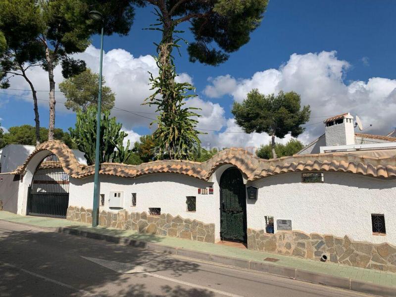 Casa-Chalet en Venta en Pinar De Campoverde Alicante