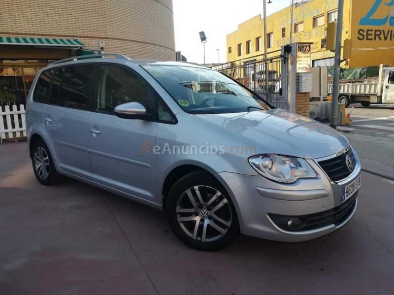 Volkswagen Touran 1.9Tdi  105cv (PegatinaB) 