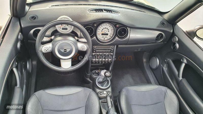 Mini Cooper One Cabrio de 2007 con 75.000 Km por 8.490 EUR. en Malaga