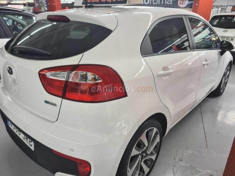 Kia Rio EMOTION GASOLINA 84 cv 