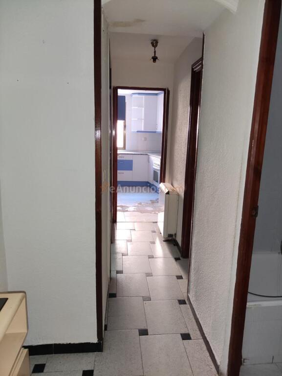 Vivienda a reformar en el barrio de ANTEQUERUELA