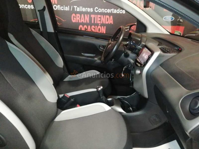 Toyota Aygo 1.0VVT-I X-PLAY 70CV 
