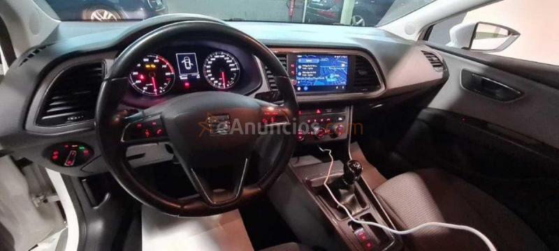Seat Leon 1.2  TSI 110CV STYLE PLUS PANTALLA FULL LINK-CLIMA-LLANTAS 17-BLUETOOTH