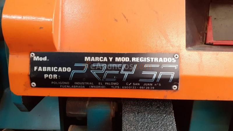 Se vende maquinaria de reparación de calzado por jubila