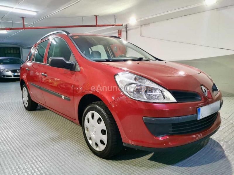 Renault Clio Grand Tour RESERVADO1.2 Aunthentique 75cv. Impecable . 