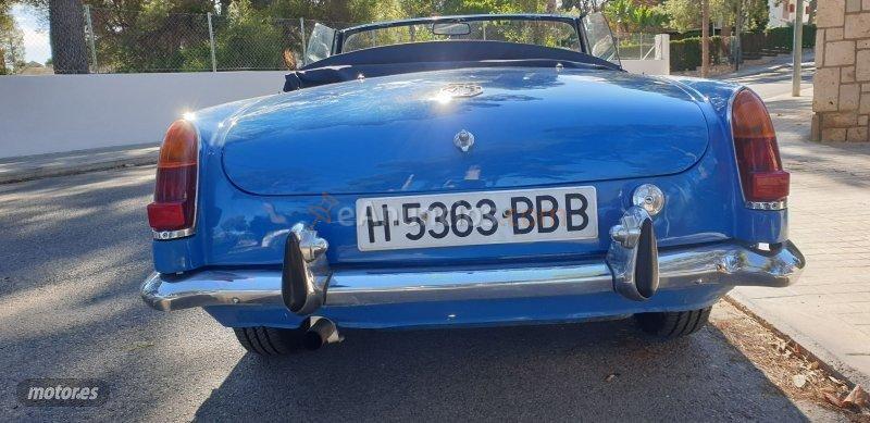 MG B MK I Roadster de 1970 con 97.600 Km por 19.800 EUR. en Valencia