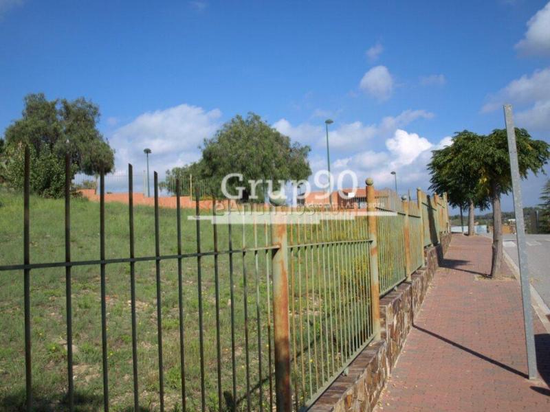 Fantástica parcela con vistas a Montserrat