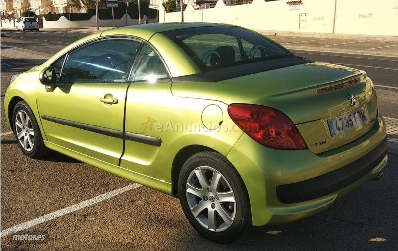 Peugeot 207 CC 1.4 i 120 CV. CABRIO de 2007 con 162.000 Km por 3.300 EUR. en Murcia