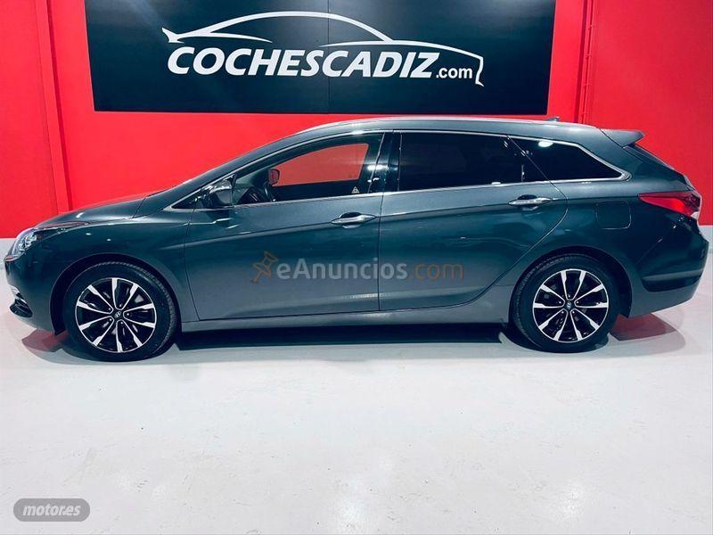 Hyundai i40 CW 1.7 CRDi 85kW 115CV BlueDrive Link de 2017 con 110.000 Km por 13.900 EUR. en Cadiz
