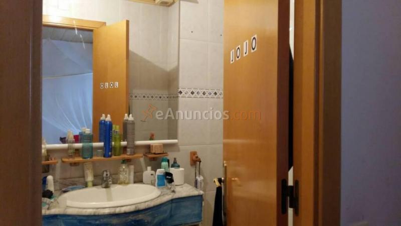 PISO SEÑORIAL REFORMADO EN VENTA DE 5 HABITACIONES DOBLES EN EL CENTRO DE MANRESA