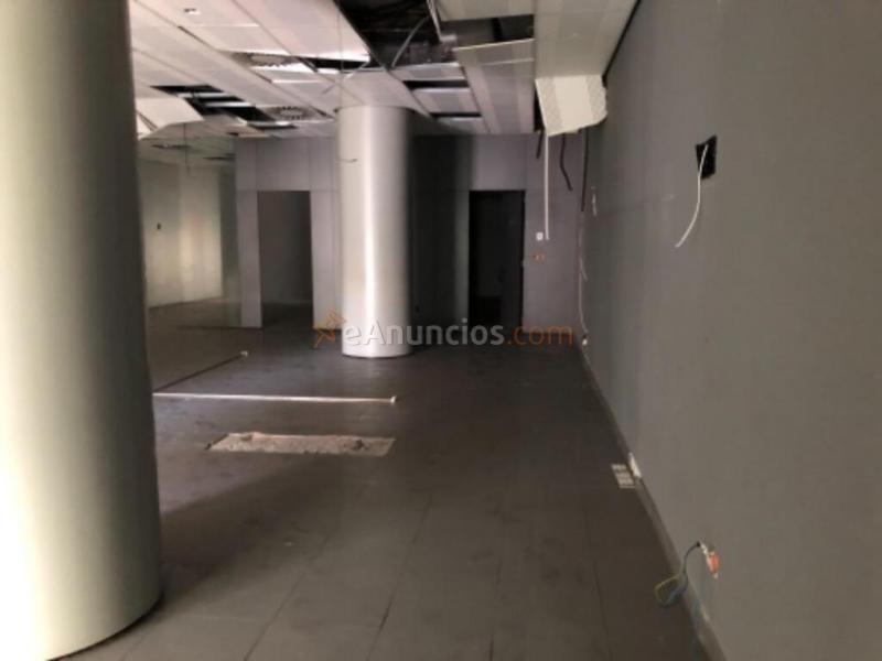 Local céntrico en Calle Alta en Santander