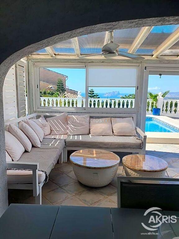 ESTUPENDO CHALET CON  BONITAS VISTAS AL MAR