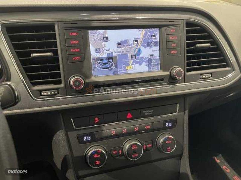 Seat Leon Leon 1.6TDI CR S&S Style DSG7 105 de 2015 con 66.750 Km por 12.900 EUR. en Barcelona