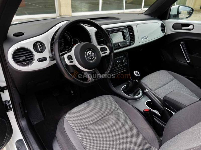 Volkswagen Beetle 1.2 TSi CUP con NAVEGADOR, TECHO PANORÁMICO...
