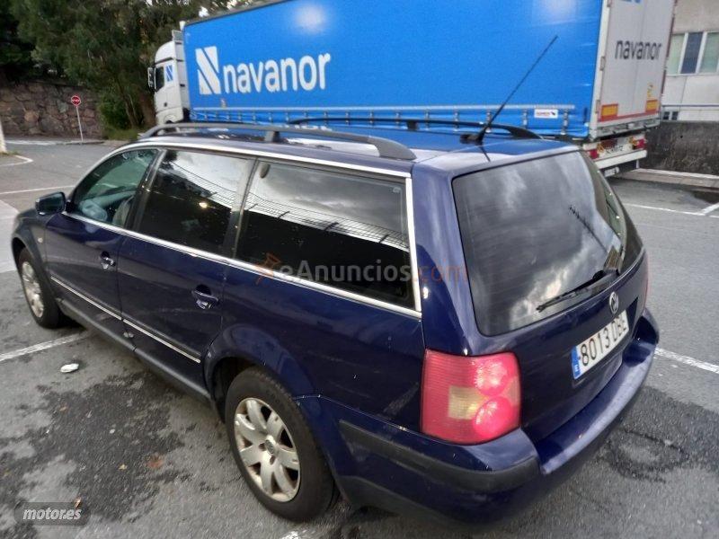Volkswagen Passat Familiar de 2001 con 260.000 Km por 2.500 EUR. en Guadalajara