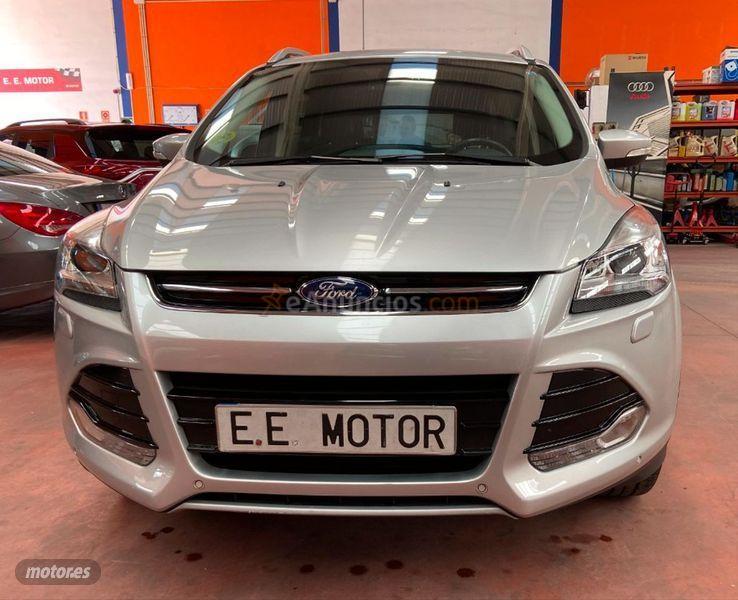 Ford Kuga 2.0 TDCi 140 4x4 Trend de 2013 con 154.000 Km por 15.490 EUR. en Soria