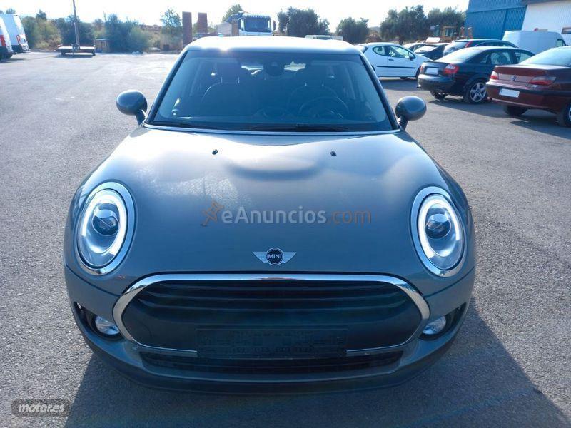 Mini Clubman ONE D de 2018 con 69.541 Km por 20.999 EUR. en Granada