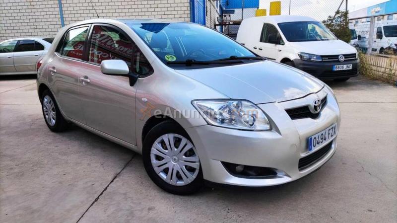 Toyota Auris 1.4 D4D Luna 5p. 