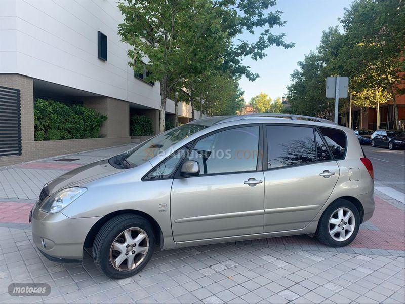 Toyota Corolla Verso 1.8 VVTi Linea Sol de 2003 con 219.811 Km por 3.150 EUR. en Madrid