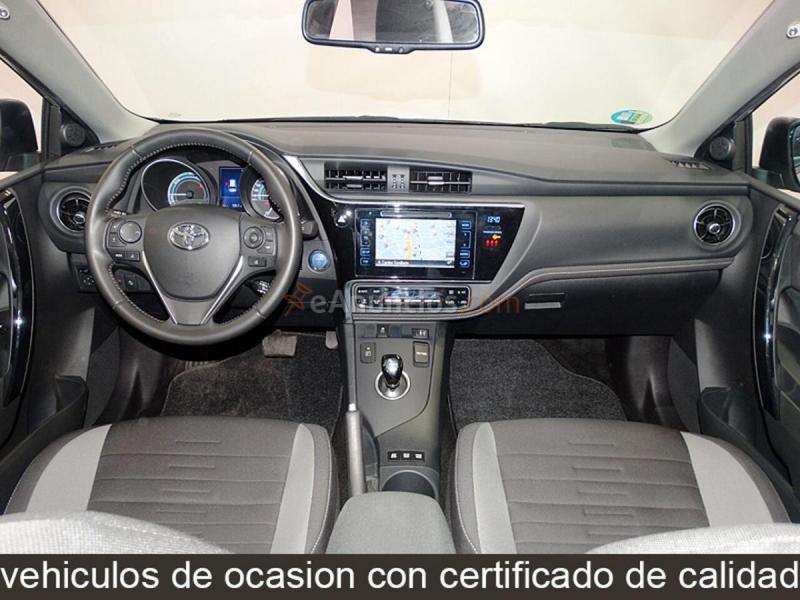 Toyota Auris 140h Hybrid Touring Sports Active136CV 