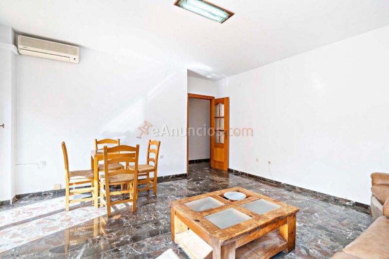 ESPACIOSO PISO FAMILIAR EN EL CENTRO DE EL EJIDO