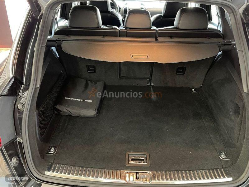 Porsche Cayenne 4.8 V8 Turbo Tiptronic de 2012 con 160.000 Km por 33.999 EUR. en Zaragoza